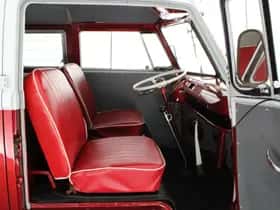 Volkswagen Transporter (1965) thumbnail 12
