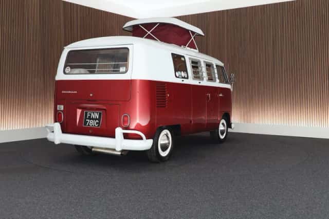 Volkswagen Transporter (1965) thumbnail 4