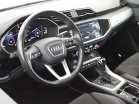 Audi Q3 (2021) thumbnail 3
