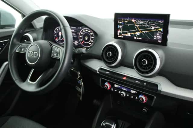 Audi Q2 (2022) thumbnail 3
