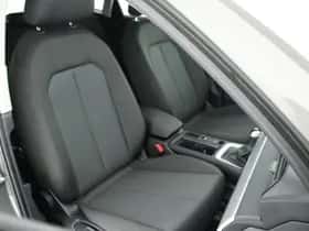 Audi Q3 (2021) thumbnail 2