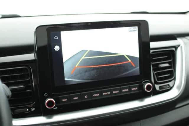Kia Stonic (2022) thumbnail 4