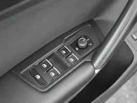 Volkswagen Tiguan (2018) thumbnail 13