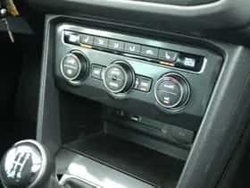 Volkswagen Tiguan (2017) thumbnail 31