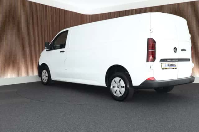 Volkswagen Transporter (2025) thumbnail 5