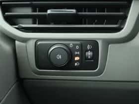 Volkswagen Transporter (2025) thumbnail 12