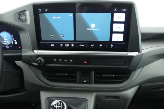 Volkswagen Transporter (2025) thumbnail 3