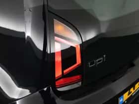 Volkswagen Up! (2019) thumbnail 32