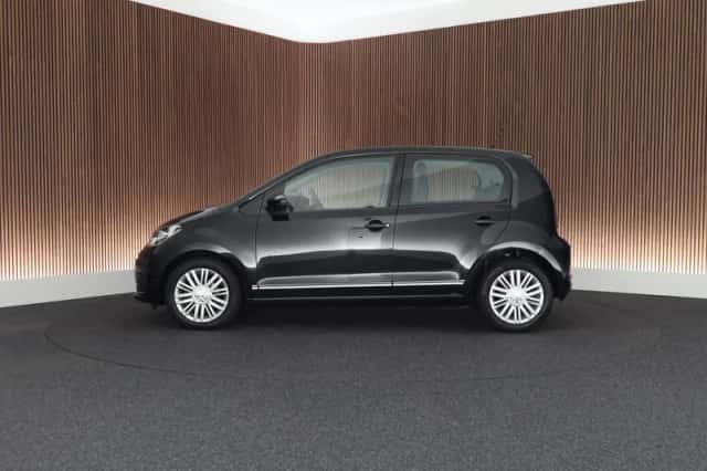 Volkswagen Up! (2019) thumbnail 5