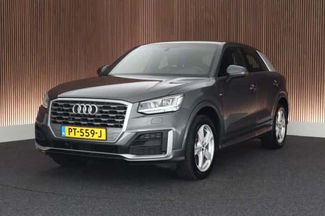 Audi Q2 (2017) thumbnail 1