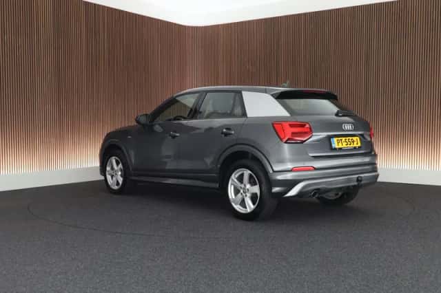 Audi Q2 (2017) thumbnail 6