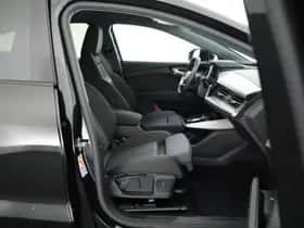 Audi Q4 (2022) thumbnail 12