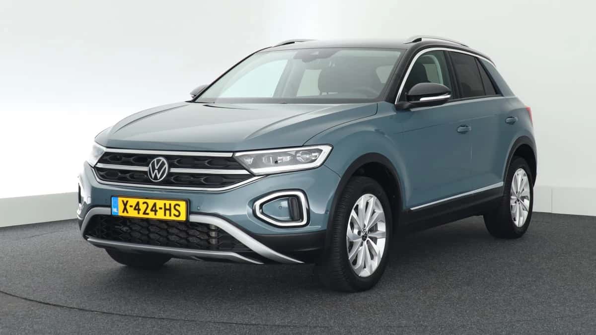Volkswagen T-Roc (2023) — foto 1