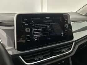 Volkswagen T-Roc (2023) thumbnail 27