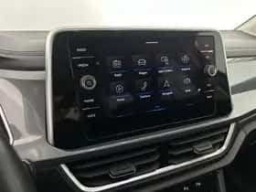 Volkswagen T-Roc (2023) thumbnail 29