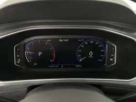 Volkswagen T-Roc (2023) thumbnail 32