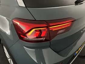 Volkswagen T-Roc (2023) thumbnail 35