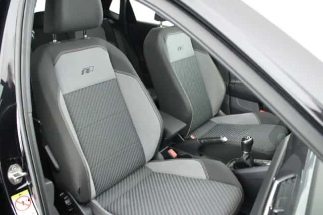Volkswagen Polo (2021) thumbnail 2
