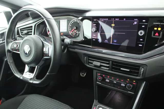 Volkswagen Polo (2021) thumbnail 3