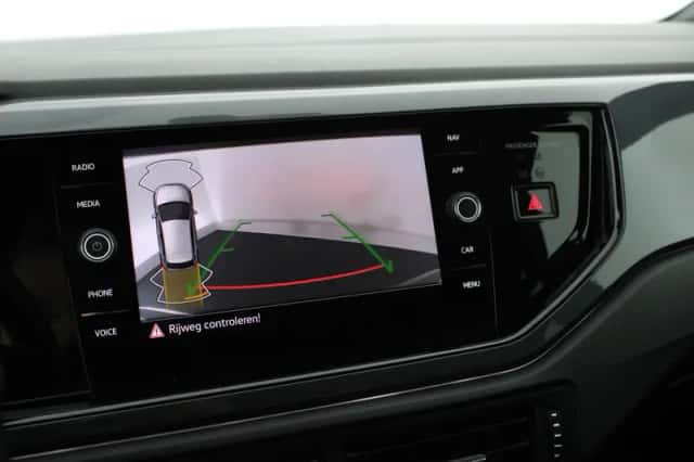 Volkswagen Polo (2021) thumbnail 4