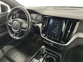 Volvo V60 (2020) thumbnail 3