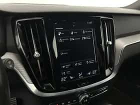 Volvo V60 (2020) thumbnail 24