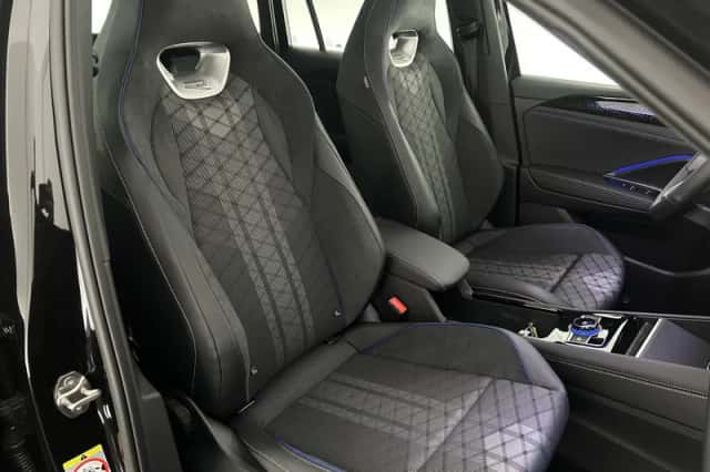 Volkswagen Tiguan (2026) thumbnail 2
