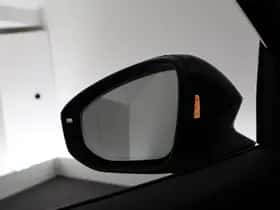 Volkswagen Passat thumbnail 8