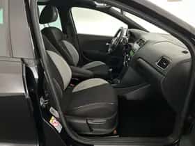 Volkswagen Polo (2012) thumbnail 11