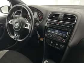 Volkswagen Polo (2012) thumbnail 3