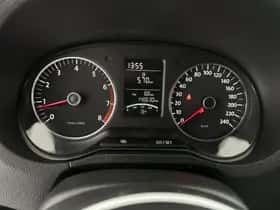 Volkswagen Polo (2012) thumbnail 23