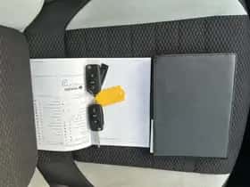 Volkswagen Polo (2012) thumbnail 25