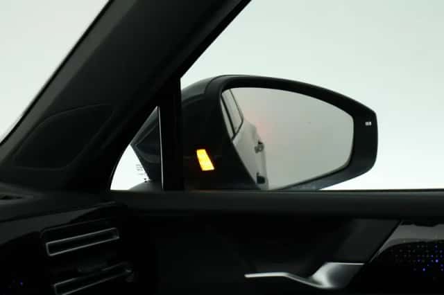Volkswagen Tiguan (2026) thumbnail 6