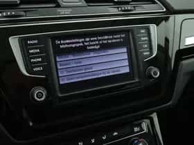 Volkswagen Touran (2017) thumbnail 30