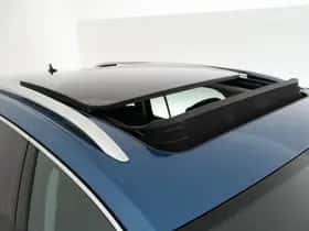 Volkswagen Touran (2017) thumbnail 5