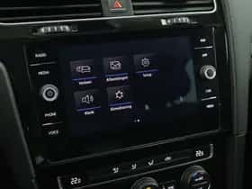 Volkswagen Golf (2017) thumbnail 24