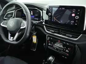 Volkswagen T-Roc (2025) thumbnail 3