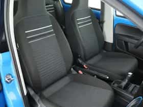 Volkswagen Up! (2014) thumbnail 2