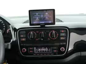 Volkswagen Up! (2014) thumbnail 11