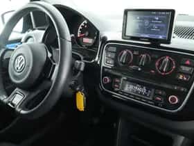 Volkswagen Up! (2014) thumbnail 3