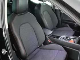 SEAT Leon (2023) thumbnail 2