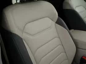 Volkswagen Touareg (2019) thumbnail 36