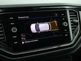 Volkswagen T-Roc (2022) thumbnail 23