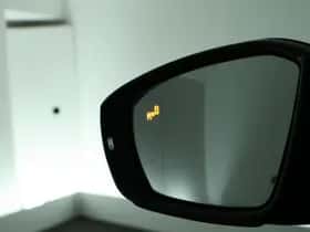 Volkswagen T-Roc (2022) thumbnail 6