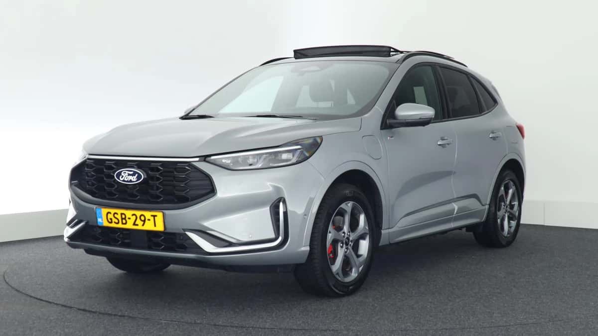 Ford Kuga (2024) — foto 1