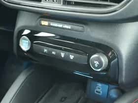 Ford Kuga (2024) thumbnail 37