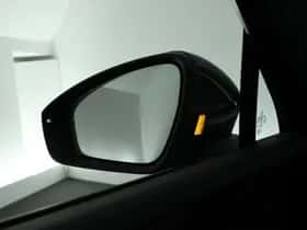 Volkswagen Tiguan (2024) thumbnail 8