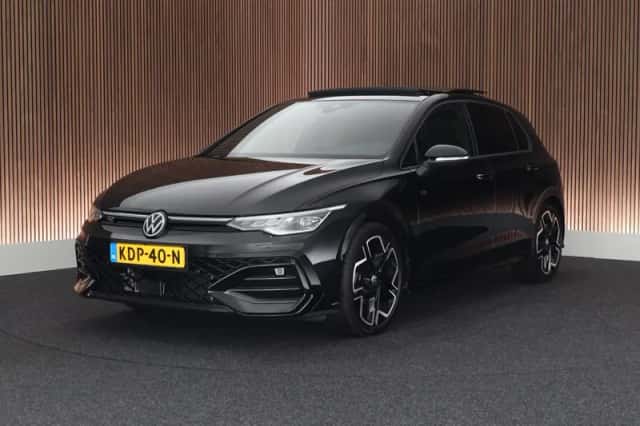Volkswagen Golf (2024) thumbnail 1