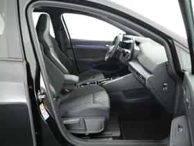 Volkswagen Golf (2024) thumbnail 13