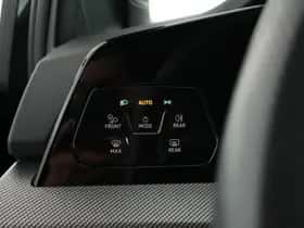 Volkswagen Golf (2024) thumbnail 16